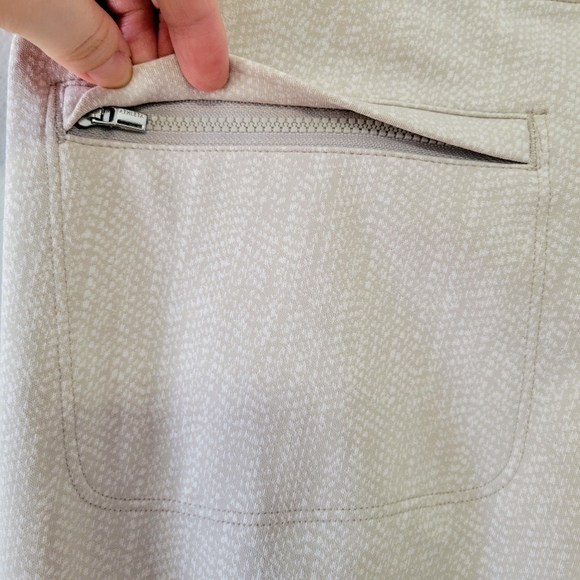 Athleta Delancey Textured Moto Tight EUC Size Medium, Zippered Pockets High Rise - Picture 11 of 15